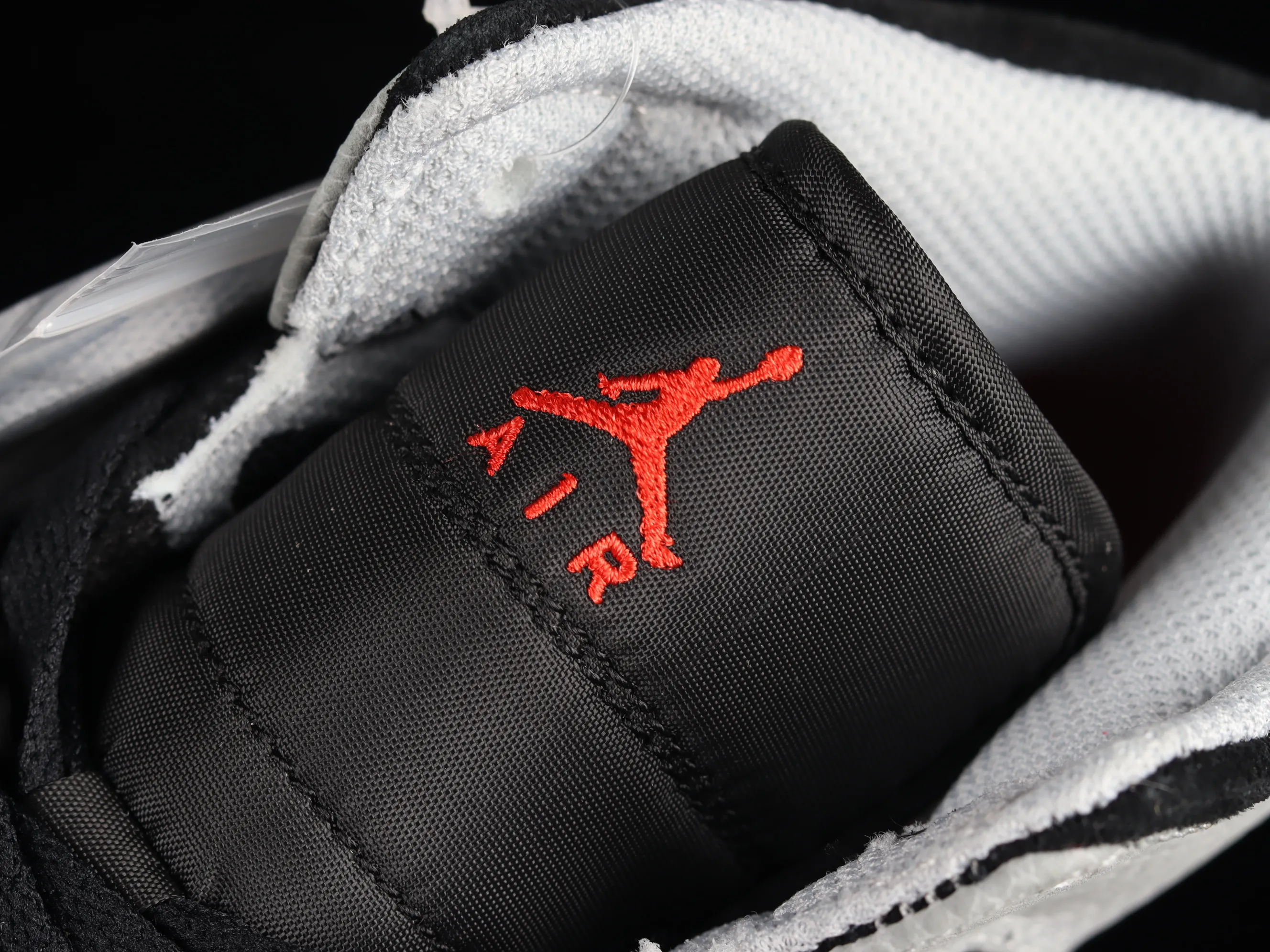 All categories Air Jordan Jordan series basketball shoes Air Jordan 1 Mid Air Jordan 1 Mid "Elephant Toe" AJ1 Joe 1 black and gray crackle pattern DM1200-016